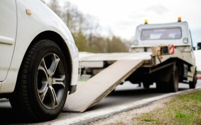Stranded? How to Stay Safe While Waiting for a Tow Truck